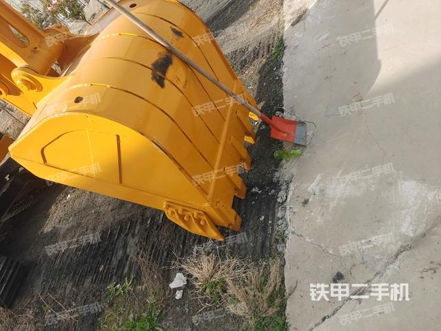 大臂整体 右侧（工作和回转装置）