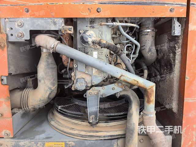 發(fā)動機室(上車部件) 發(fā)動機室(上車部件)