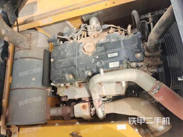 中央回轉(zhuǎn)接頭特寫（上車部件）