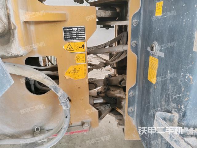 前驅(qū)動橋(液壓/傳動系統(tǒng)) 前驅(qū)動橋(液壓/傳動系統(tǒng))