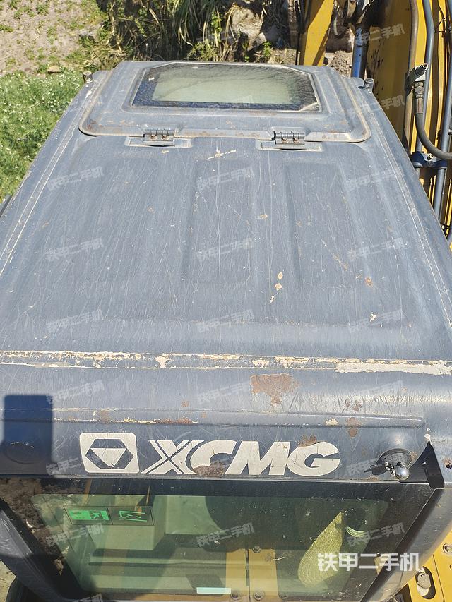 驾驶室顶部（整机外观）