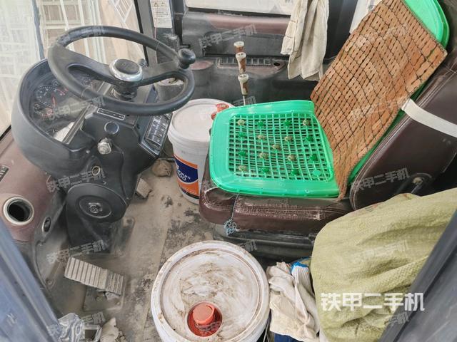 小時表里程數(shù)(駕駛室部分) 小時表里程數(shù)(駕駛室部分)