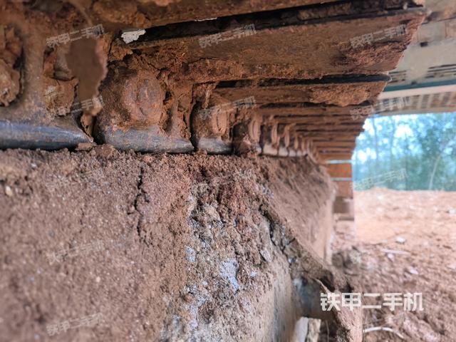 右側行走馬達蓋板（行走機構）