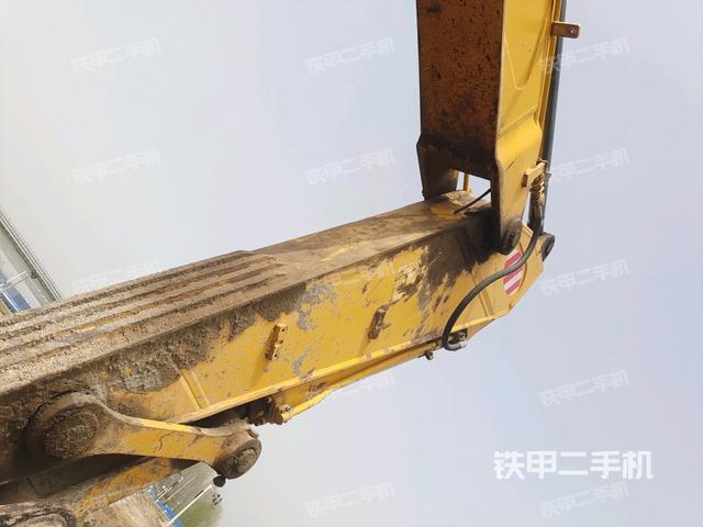 大臂油缸整體?豎拍(工作和回轉(zhuǎn)裝置) 大臂油缸整體?豎拍(工作和回轉(zhuǎn)裝置)
