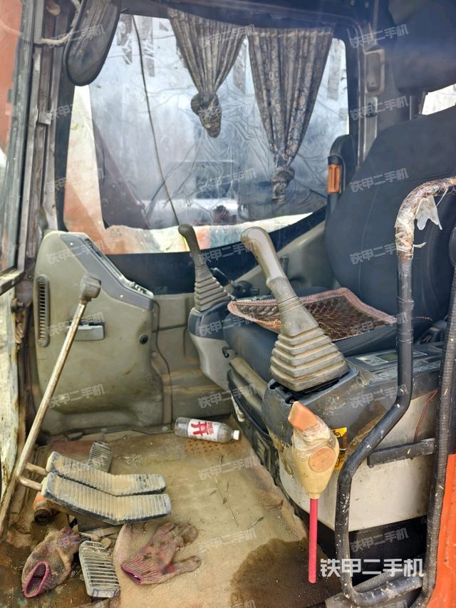 座椅后部（駕駛室部分）