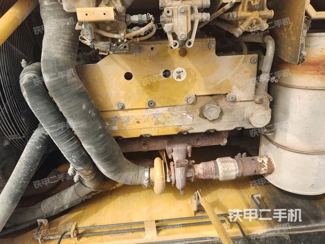 水箱+風(fēng)扇特寫(xiě)(上車部件) 水箱+風(fēng)扇特寫(xiě)(上車部件)