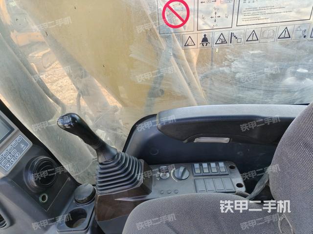 后窗玻璃角標(biāo)（駕駛室部分）