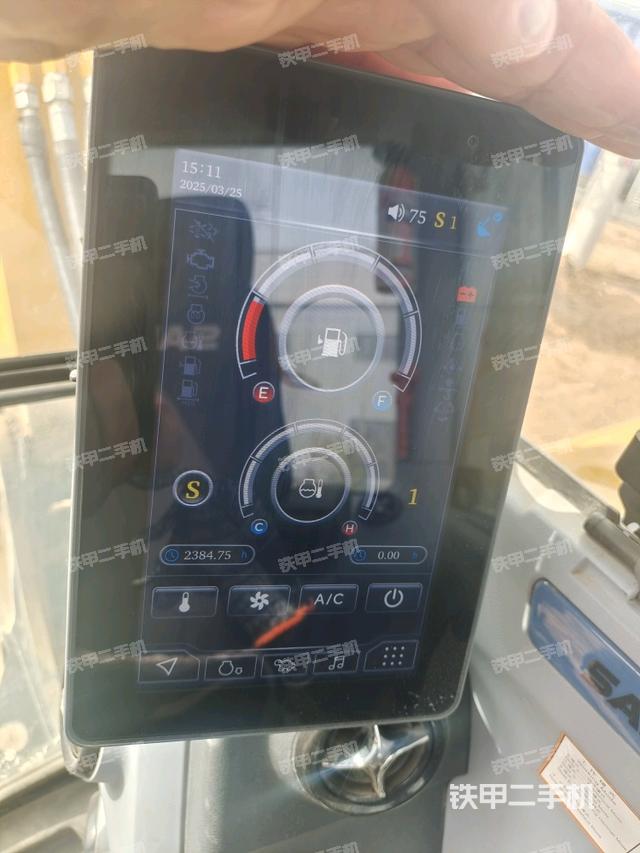 座椅左側(cè)控制臺/音響/含左手柄（駕駛室部分）