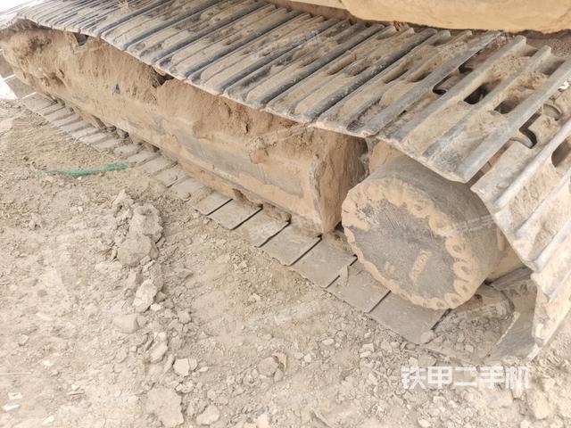 左側(cè)履帶整體?(行走機構(gòu)) 左側(cè)履帶整體?(行走機構(gòu))