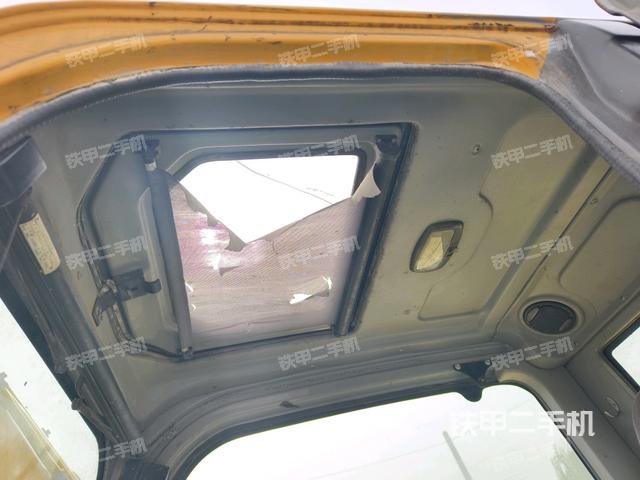 頂棚整體（駕駛室部分）