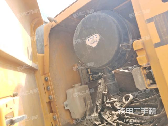 液壓泵室(大件艙室) 液壓泵室(大件艙室)
