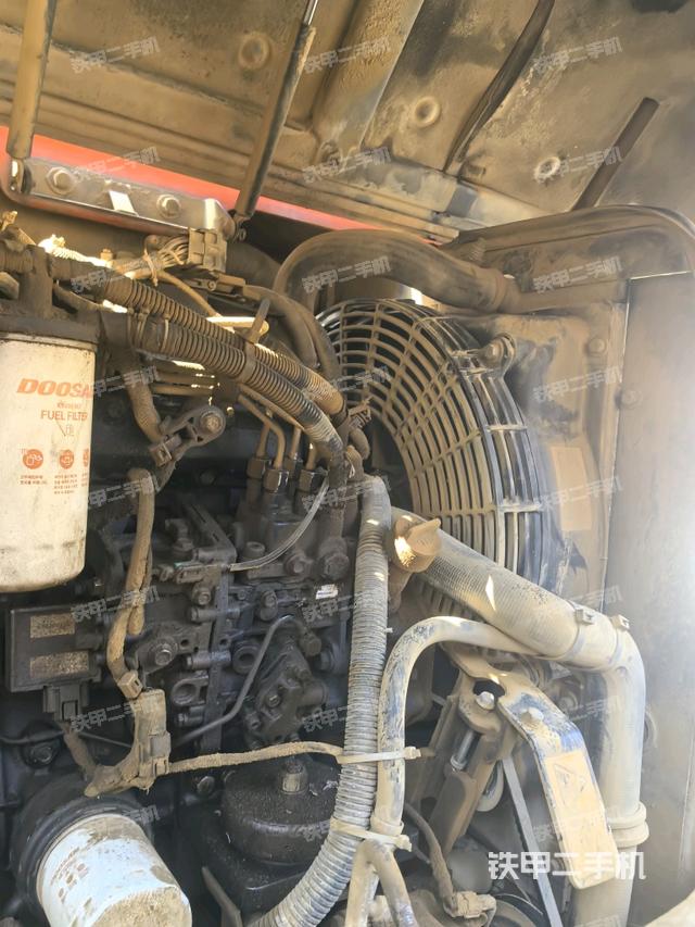 水箱+風(fēng)扇特寫(上車部件) 水箱+風(fēng)扇特寫(上車部件)