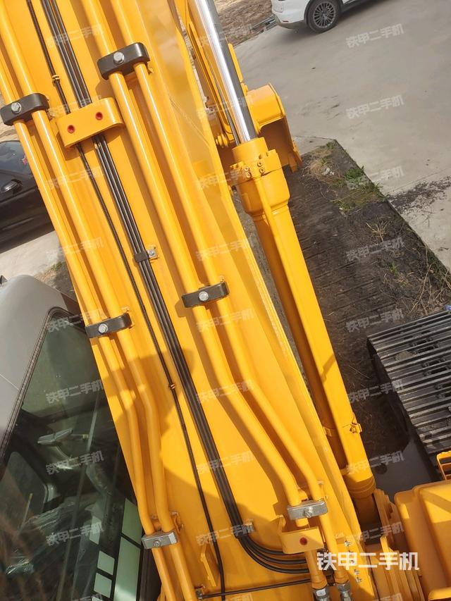 铲斗右后整体（工作和回转装置）