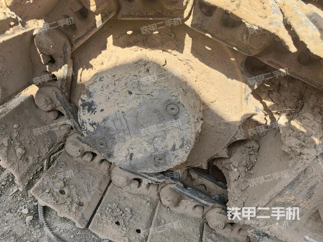 左驅(qū)動(dòng)輪（行走機(jī)構(gòu)）