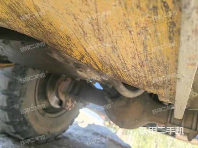 后驅(qū)動(dòng)橋（液壓/傳動(dòng)系統(tǒng)）