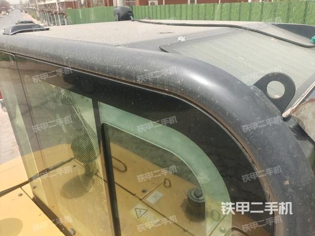 ?駕駛室正側(cè)(駕駛室部分) ?駕駛室正側(cè)(駕駛室部分)