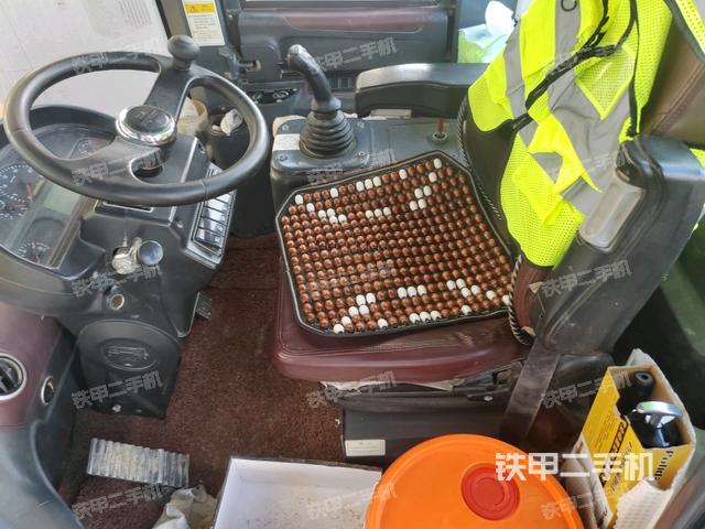 頂棚整體  內(nèi)（駕駛室部分）