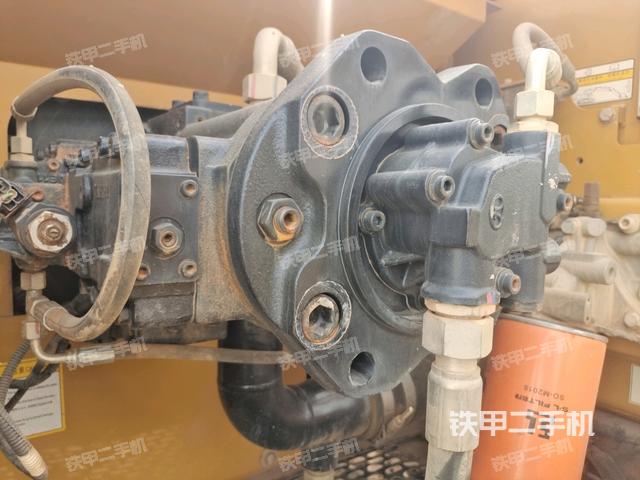 電瓶（大件艙室）