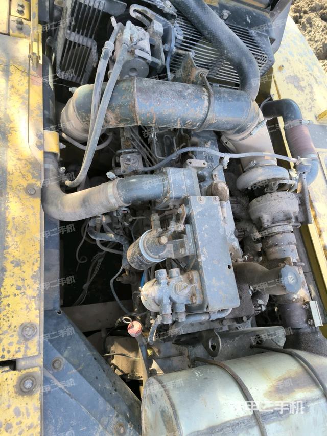 氣門室蓋螺絲特寫（上車部件）