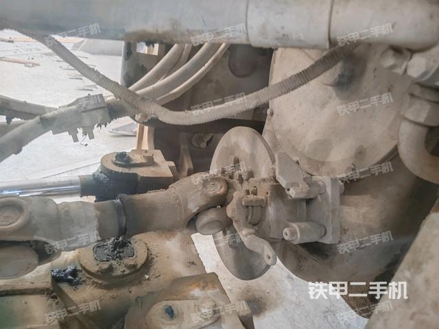 后驅(qū)動橋(液壓/傳動系統(tǒng)) 后驅(qū)動橋(液壓/傳動系統(tǒng))