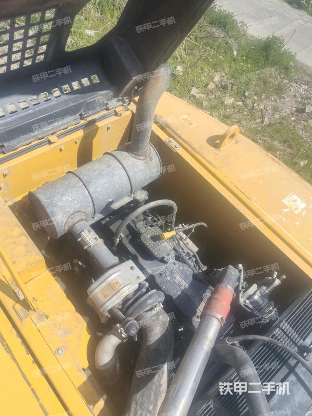 發(fā)動機室(上車部件) 發(fā)動機室(上車部件)