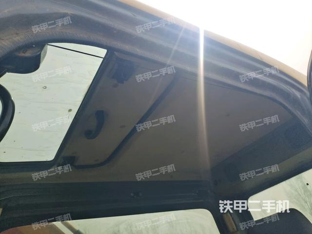 后窗玻璃角標(biāo)(駕駛室部分) 后窗玻璃角標(biāo)(駕駛室部分)