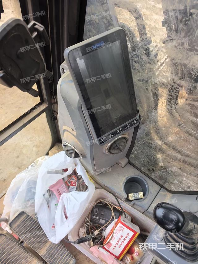顯示屏?(駕駛室部分) 顯示屏?(駕駛室部分)