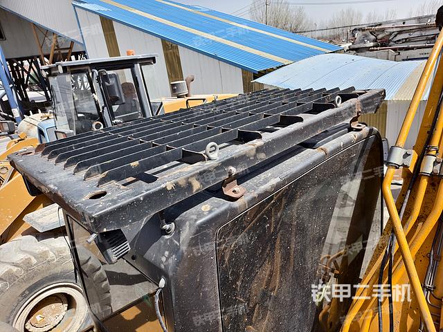 駕駛室頂部（整機(jī)外觀）