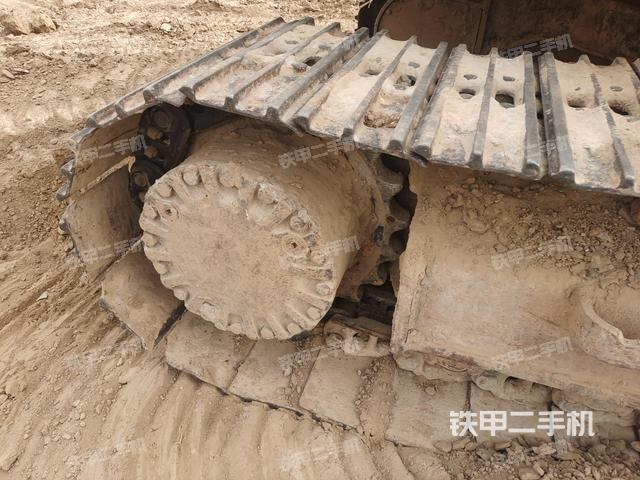 右驅(qū)動(dòng)輪(行走機(jī)構(gòu)) 右驅(qū)動(dòng)輪(行走機(jī)構(gòu))