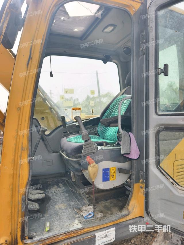 ?駕駛室正側（駕駛室部分）