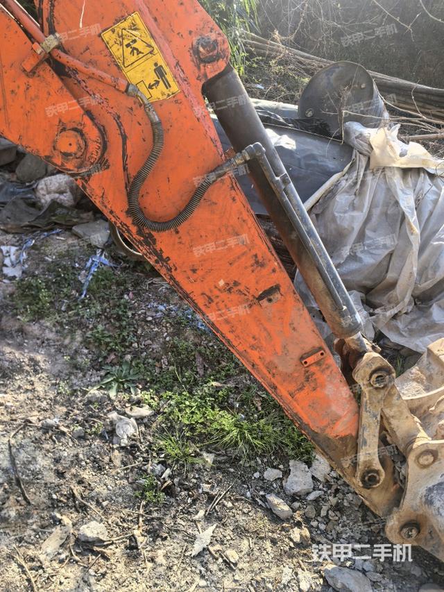 小臂整體右前(工作和回轉(zhuǎn)裝置) 小臂整體右前(工作和回轉(zhuǎn)裝置)