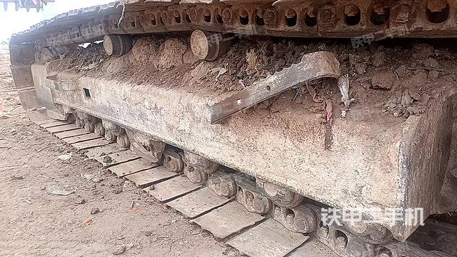 單側(cè)履帶整體（整機(jī)外觀）