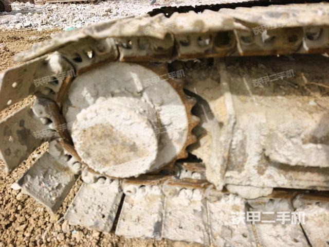 右驅(qū)動輪（行走機構）