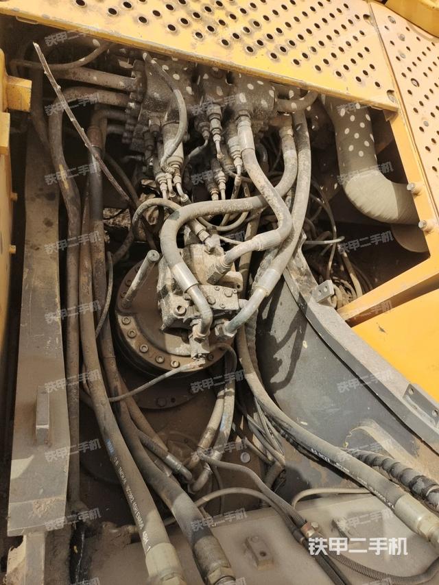 發(fā)動機室(上車部件) 發(fā)動機室(上車部件)