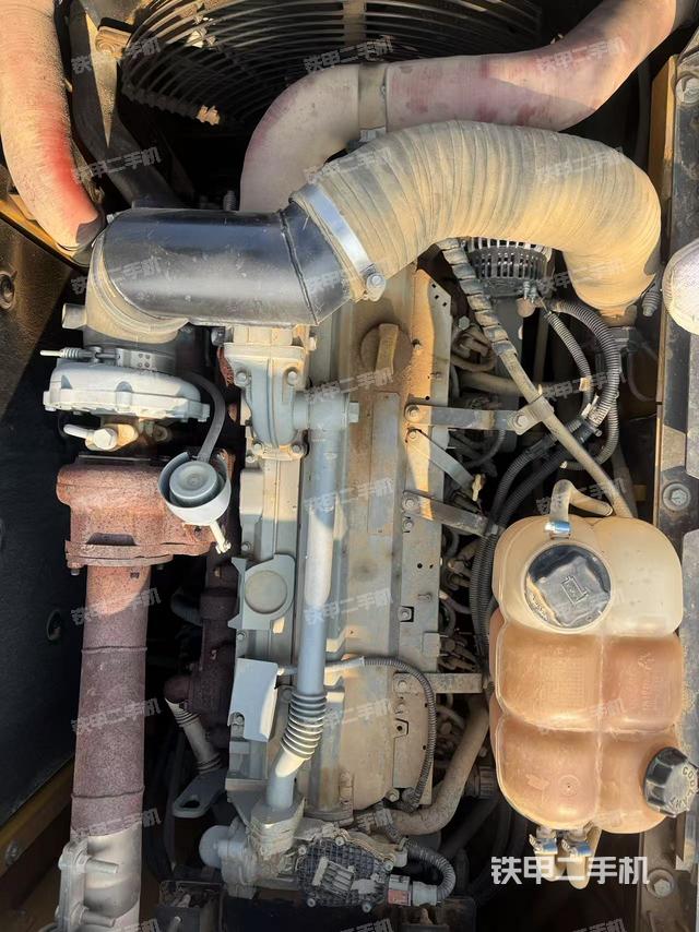 發(fā)動機(jī)整體俯視（整機(jī)外觀）