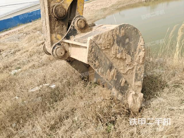 大臂整體?右側(cè)(工作和回轉(zhuǎn)裝置) 大臂整體?右側(cè)(工作和回轉(zhuǎn)裝置)