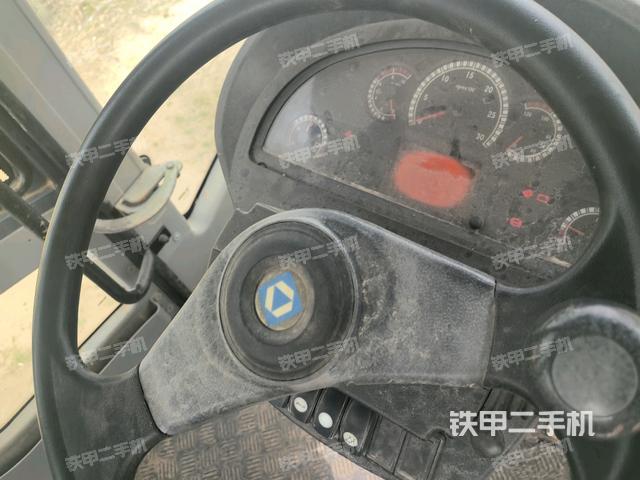 后玻璃角標(biāo)(壓路機(jī)駕駛室) 后玻璃角標(biāo)(壓路機(jī)駕駛室)