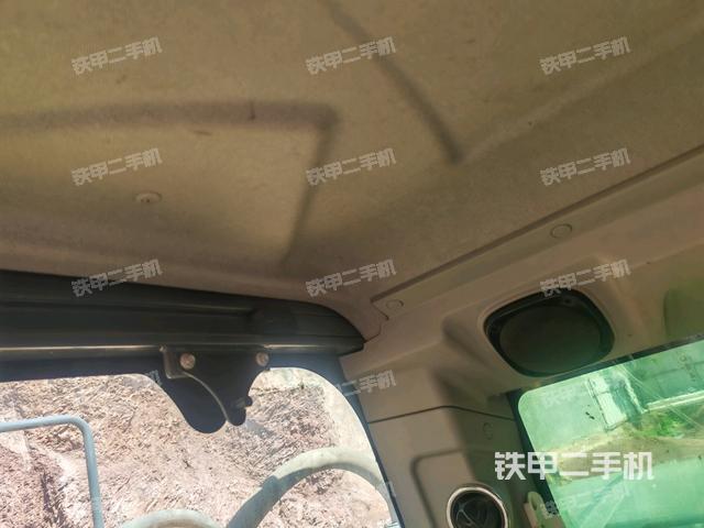 左后方玻璃角標(駕駛室部分) 左后方玻璃角標(駕駛室部分)