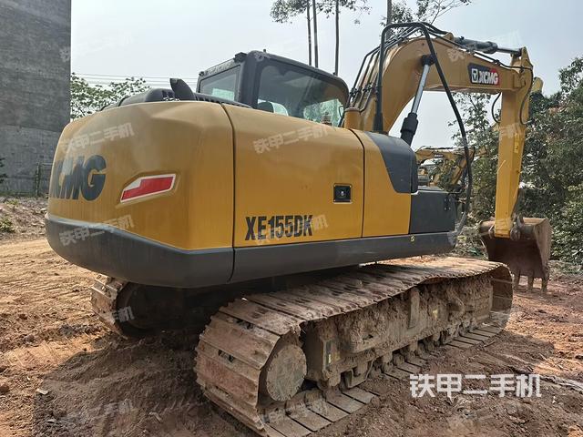 整機(jī)右后45°(整機(jī)外觀) 整機(jī)右后45°(整機(jī)外觀)