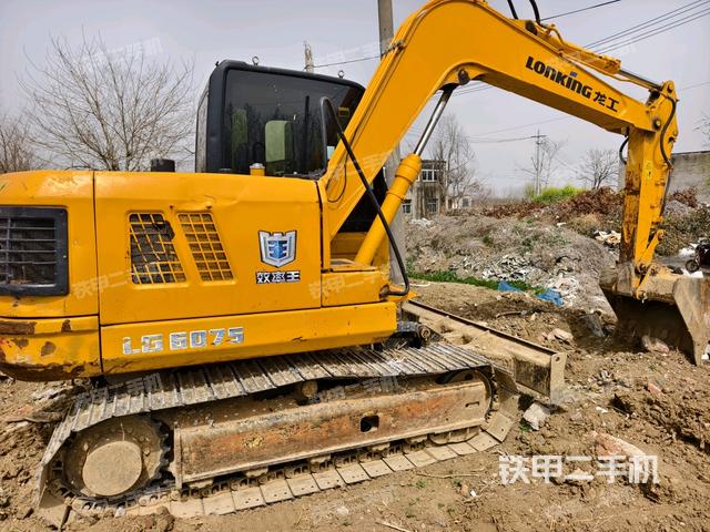 右后45(整機外觀) 右后45(整機外觀)