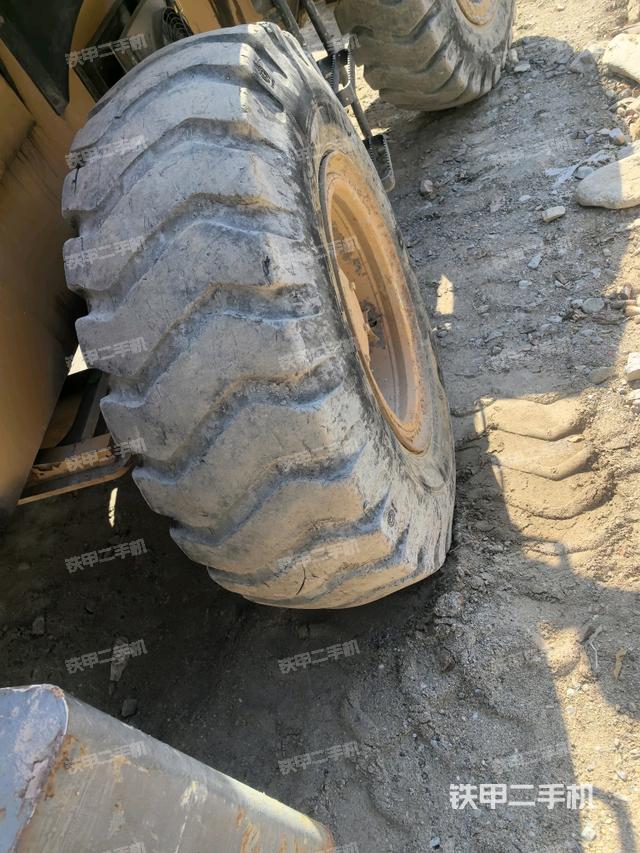 左前輪（行走機(jī)構(gòu)）