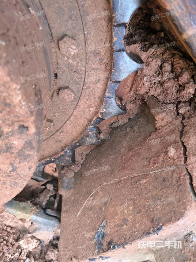 左側行走馬達蓋板（行走機構）