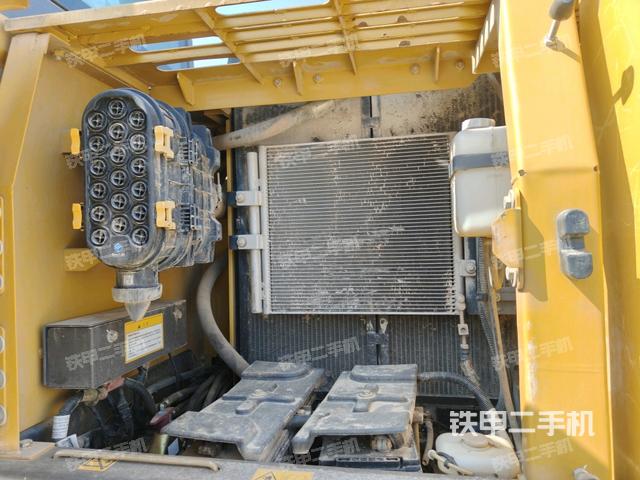 液壓泵斜45?左（大件艙室）