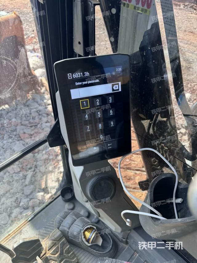 顯示屏?(駕駛室部分) 顯示屏?(駕駛室部分)