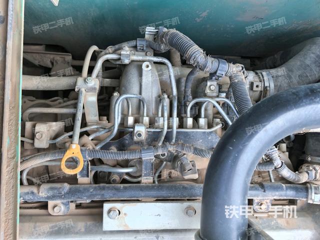 氣門室蓋螺絲特寫（上車部件）