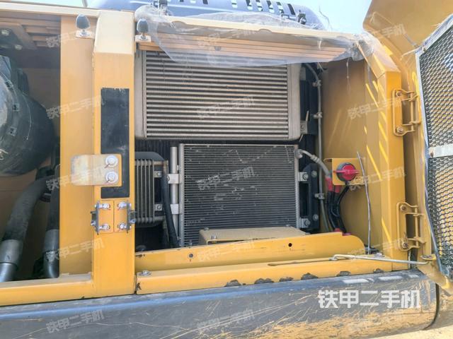 液壓泵室(大件艙室) 液壓泵室(大件艙室)