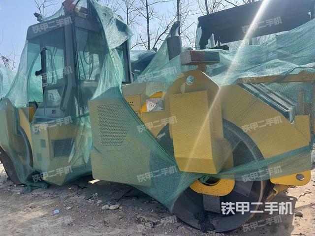 整機(jī)左側(cè)（設(shè)備外觀及核心部件）