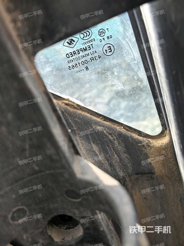 后窗玻璃角標(biāo)（駕駛室部分）