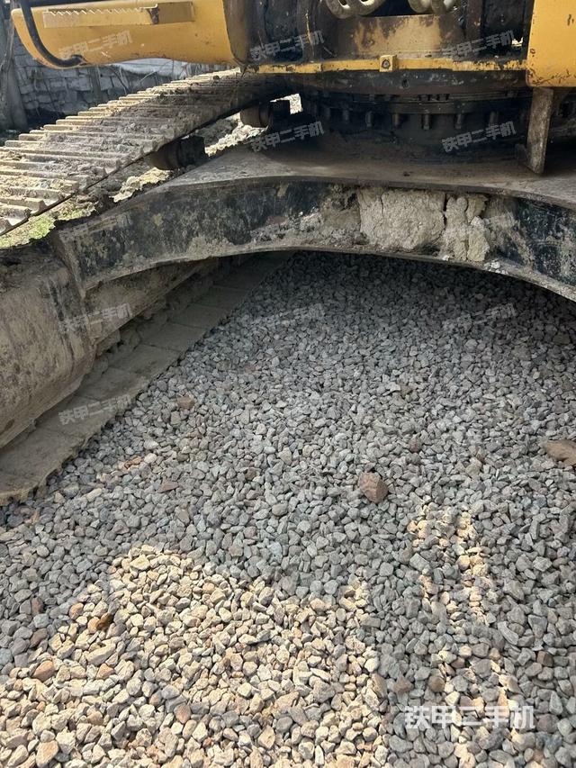 右導(dǎo)向輪（行走機構(gòu)）