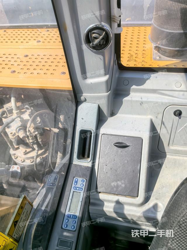 后窗玻璃角標(biāo)(駕駛室部分) 后窗玻璃角標(biāo)(駕駛室部分)